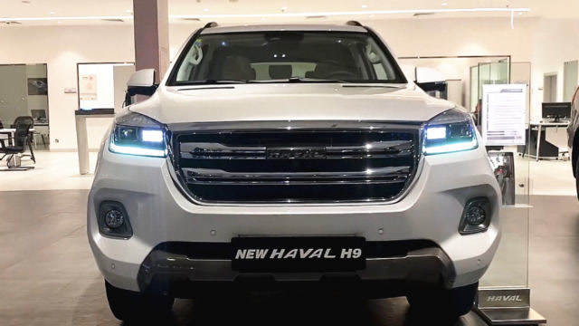 2021款哈弗h9终于到店,拿到钥匙坐进驾驶室,才知道有多霸气