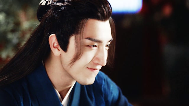 今夕何夕开播:金瀚一穿上古装,就变得又帅又邪魅!