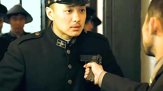 我只是一个小巡捕,但是谁来都不好使,听着就霸气!