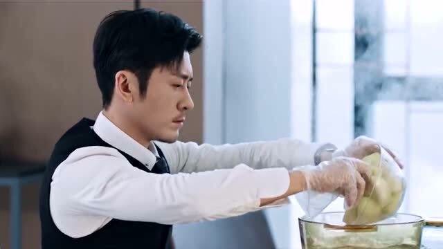 我喜欢你:路晋给顾胜男做水果罐头.顾胜男也太幸福了吧?
