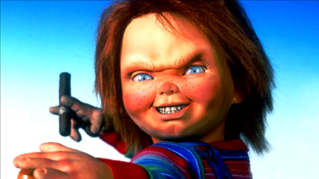 童年阴影,罪犯附身可爱玩偶,欺负小朋友.经典惊悚片《鬼娃回魂》