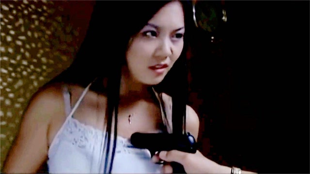 罪域:地头蛇去按摩,见服务员太漂亮,陷入爱情,后面才知惨了