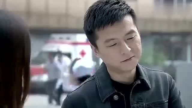 囧爸:女护士再次看上前夫,谁料前妻吃醋了,损人不带脏字高操作