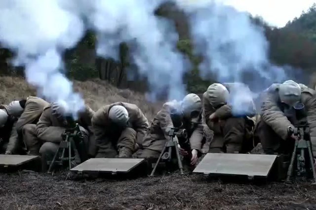 老虎队:国军为掩护长官撤离,竟投放毒气弹!