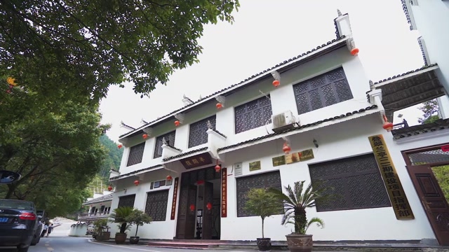 鹤城区叠翠兰亭:山水间尽享清凉夏日,这份攻略请收好