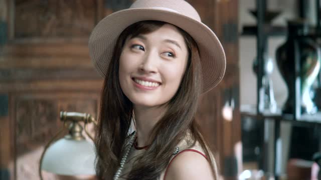 《古董局中局》木户加奈预告 疑点重重的海外孤女