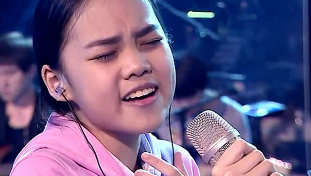 街头唱的鸡皮疙瘩(别人唱歌起鸡皮疙瘩)