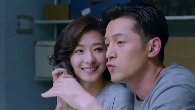 猎场:万茜当着员工的面吻胡歌,胡歌好幸福