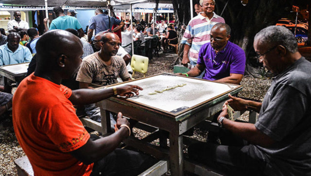 这黑人统治的地方比中国还富多国投资2000亿,民众痴迷打麻将!