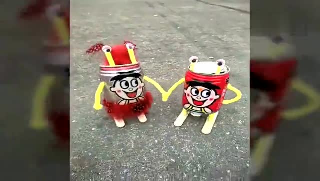 高手在民间易拉罐机器人搞笑合集,也太厉害了!