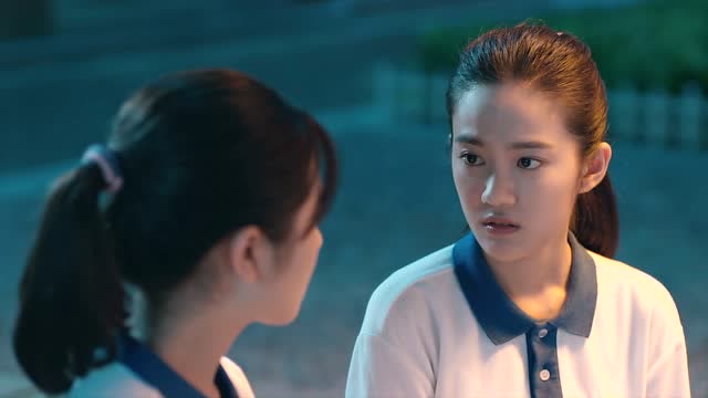 凌翔茜问周周为什么选文科