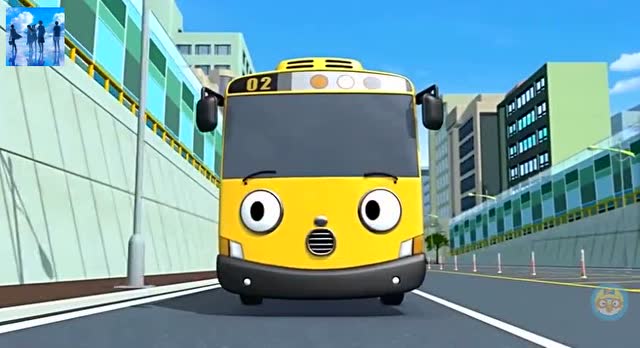 小公交车太友乐尼行驶在隧道中以为遇到传说中的可怕汽车结果