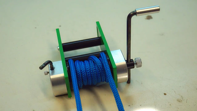 看牛人如何自制绳索绞车,有这设备和技术还有什么做不出来