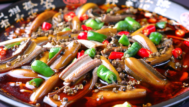 麻辣土鳝鱼鳝鱼处理好了鱼肉鲜嫩口味香辣