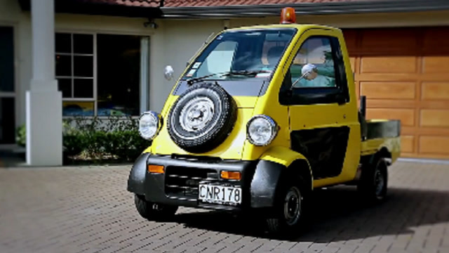 载重150,世界最小卡车,漂移牛过五菱宏光,脸上长备胎