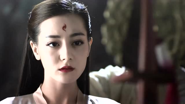 三生三世十里桃花 凤九继任青丘女君,一身红衣好漂亮