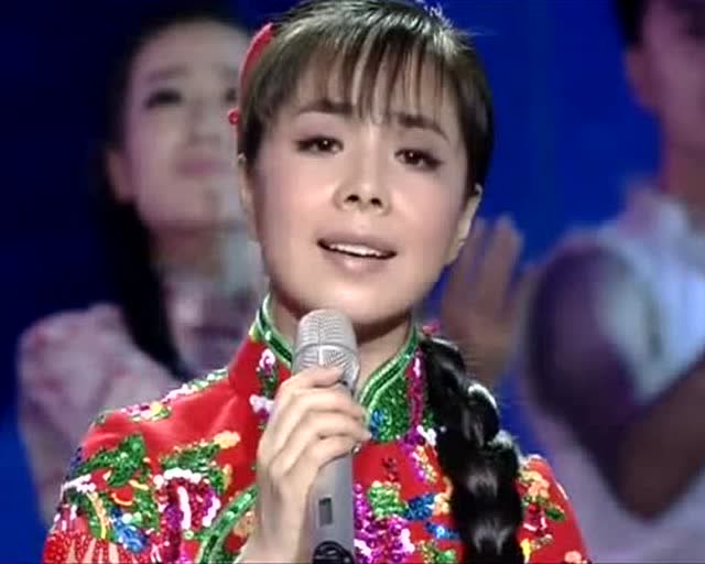 民歌歌后王二妮演唱歌曲《走西口》