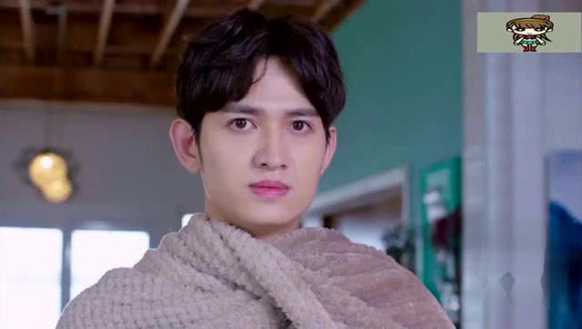 《极光之恋》李俊泰穿妈妈牌浴袍太辣眼睛,韩星子尖叫一脚踢进厕所