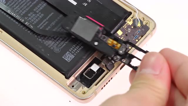 mate 10 扬声器更换教程