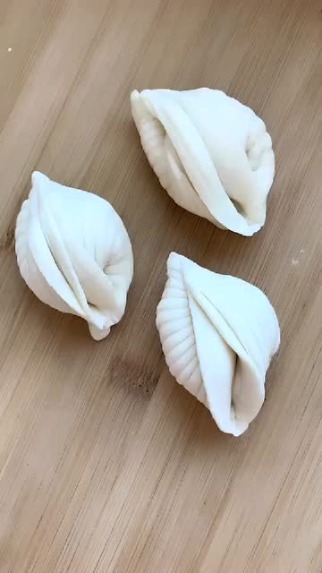 小丽爱美食,美味酸爽的海螺馒头,真好吃