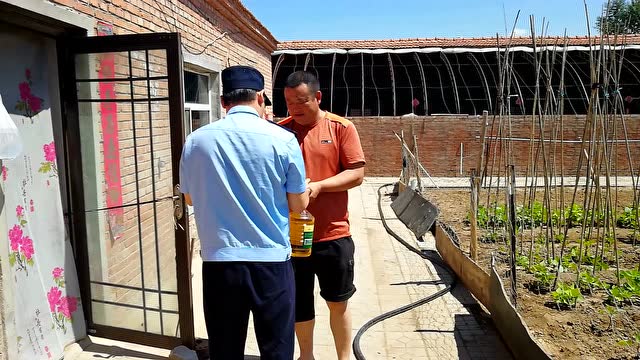 憨厚大哥张玉泽