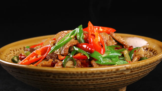 湘菜小炒肉,鲜辣爽口,锅气十足