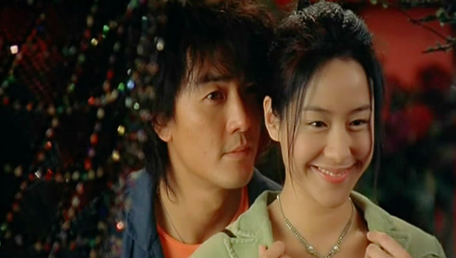 郑伊健和林嘉欣的轻松爱情电影,主题曲是王菲的代表作之一