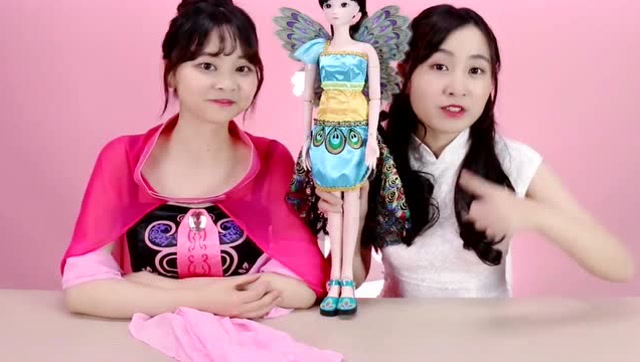 《小伶玩具》叶罗丽精灵娃娃开箱啦,跟精灵们去看看她们的仙境吧