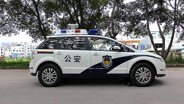 比亚迪警车,气质与霸气的结合体,4秒即破百!