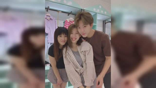 哈哈哈和大宝贝们出来逛街啦好开心虎牙妹阿二辰阿