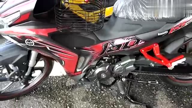 实拍贝纳利高性能弯梁车:rfs 150i