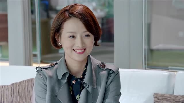 田妮背着汪晴找周凯文帮忙处理经费问题