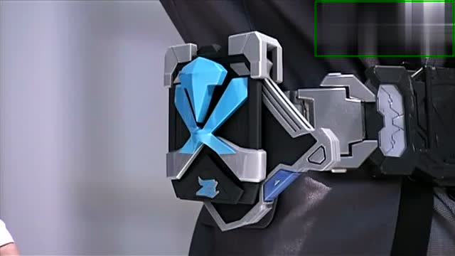 乔奢费劝巴纳雷斯撤退,却被无情讽刺,飞影赶来怒抢金刚人头!