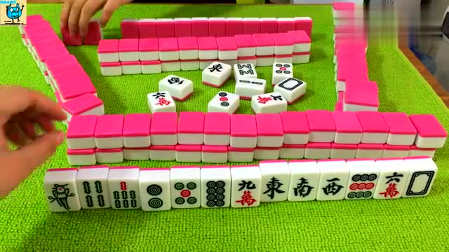 妹子的运气真好,这一上手的烂牌,也被你胡一把"七星十三烂"