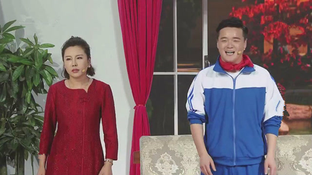 崔大笨,小翠表演小品《自食其果》,台风笨拙又机敏逗趣