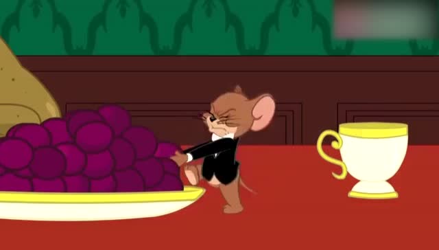 猫和老鼠:杰瑞穿西装在餐桌上臭美,汤姆在锅炉房偷懒被铃吵醒