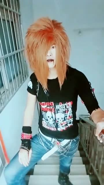 葬爱家族之金毛护法,有喜欢的吗,右眼不用就捐了吧