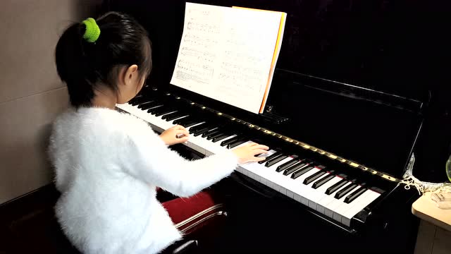 英皇钢琴二级b3《熊猫》