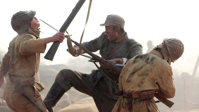 如果子弹打光了,士兵用刺刀刺敌人哪个部位,能让敌人快速毙命?