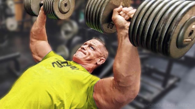 wwe的超级巨星约翰塞纳,肌肉那么猛,全靠这样练