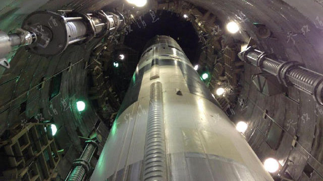 洲际导弹发射井,一个井盖重数百吨,造价是导弹本身的四倍