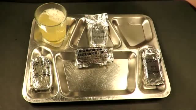 开箱1965年越南飞行员即食军粮