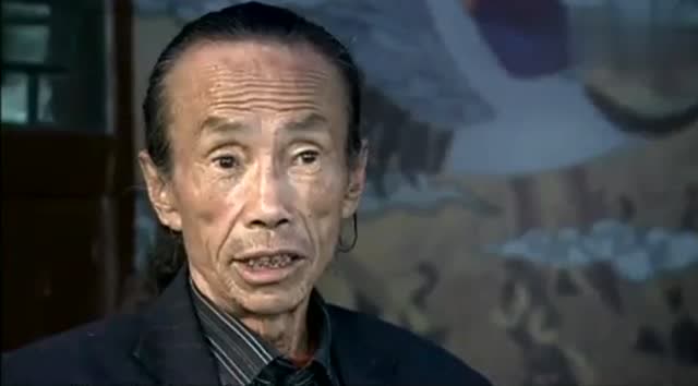 "鬼手"王保合为练习"缩骨功"6岁时就要让关节脱臼,太艰辛!