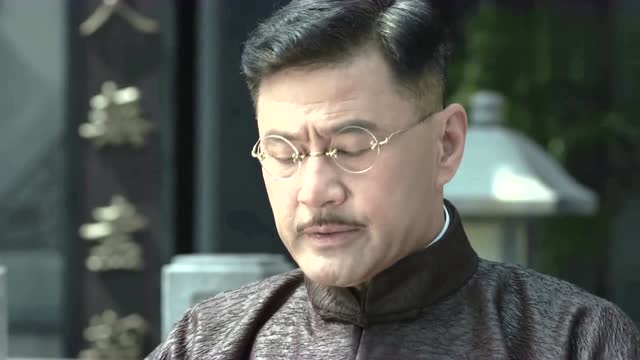 金陵往事话中有话的陈默人,说家里供着三个大学生不容易!