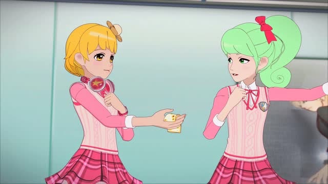 《菲梦少女》松儿的心地很善良,她是真的希望嘉丽快点好起来