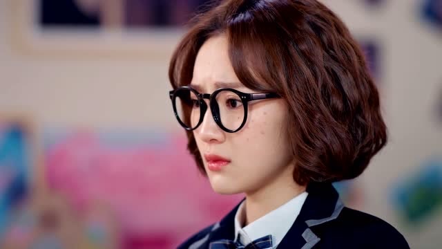 惹上冷殿下:蓝馨雅居然放出录音,陈青青在学校还有立足之地吗?