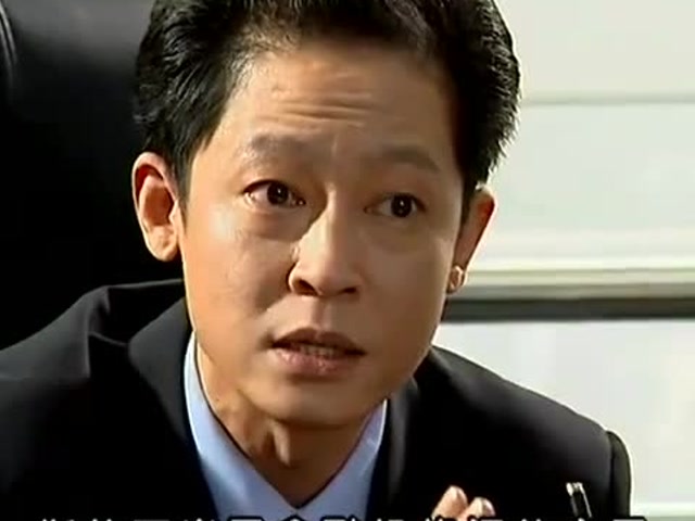 黑冰郭小鹏一脸义正言辞说不能偷税谁能看出来这是个大毒枭