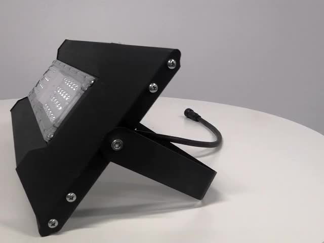 30w太阳能投光灯b款(光仓)蓝晶照明