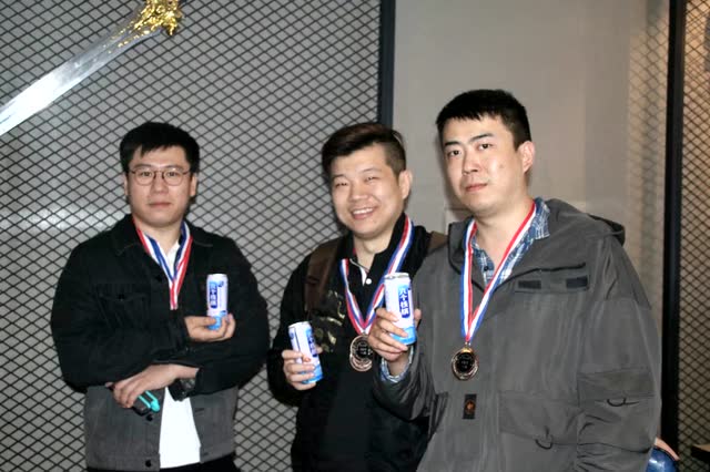 斗鱼三傻搞笑视频