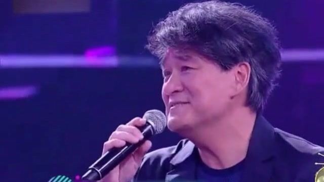周华健深情演绎经典歌曲《用心良苦》,迷人嗓音让人暖心感动